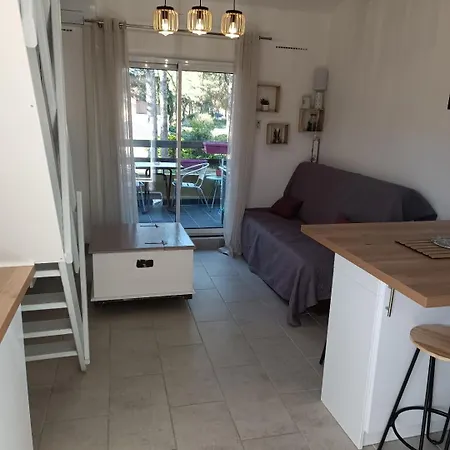 Au Cap D'agde Dans Les Pinèdes Agde