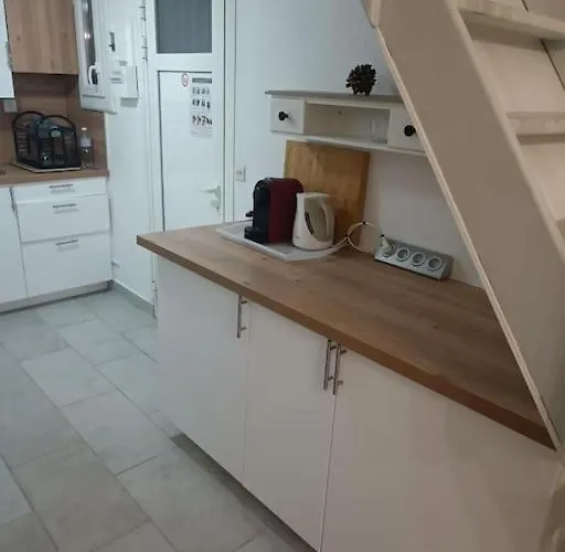 Au Cap D'agde Dans Les Pinedes Agde