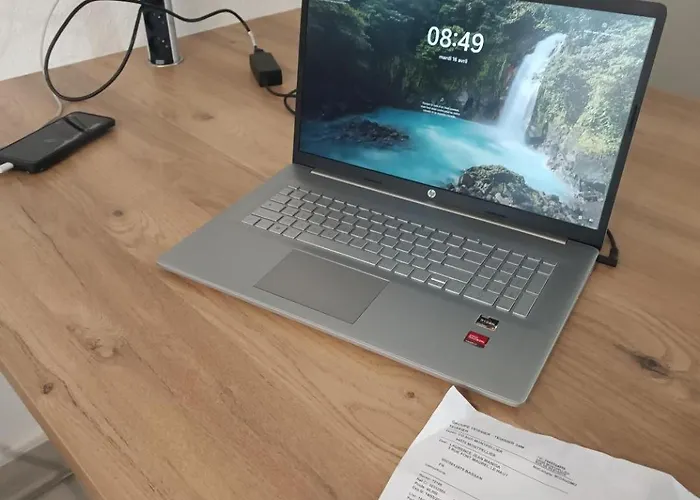 Au Cap D'agde Dans Les Pinedes